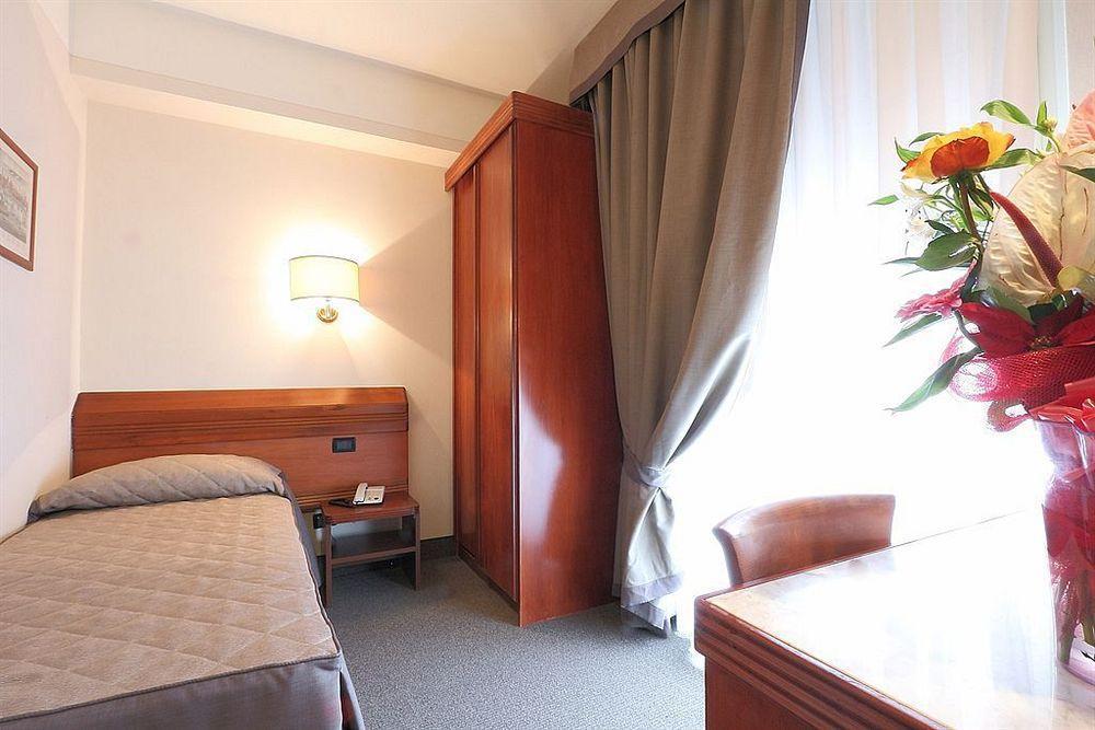 Monna Clara Hotel Florence Exterior photo
