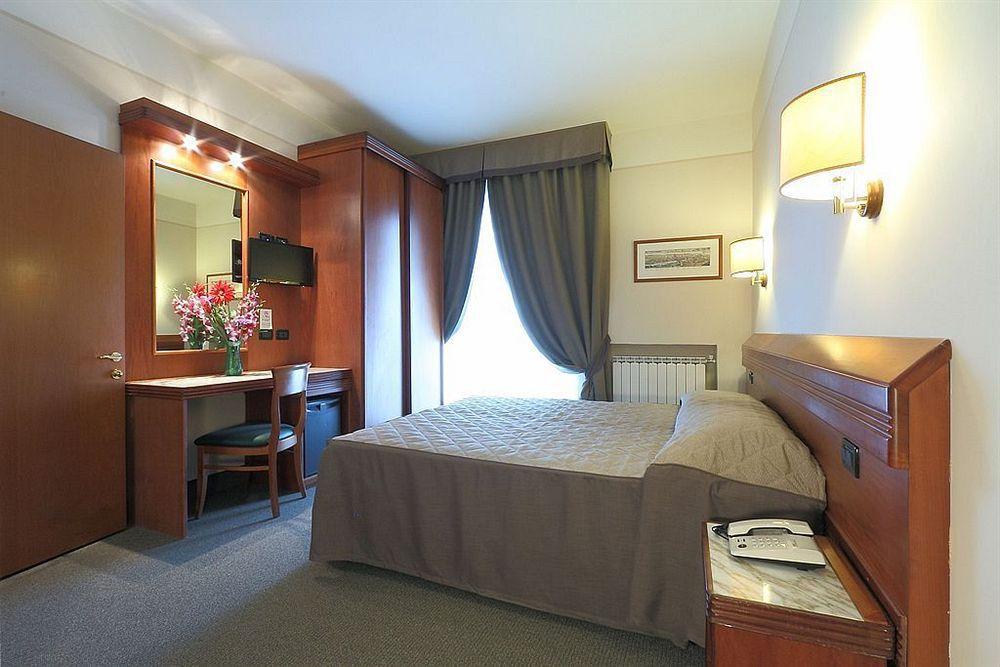 Monna Clara Hotel Florence Exterior photo