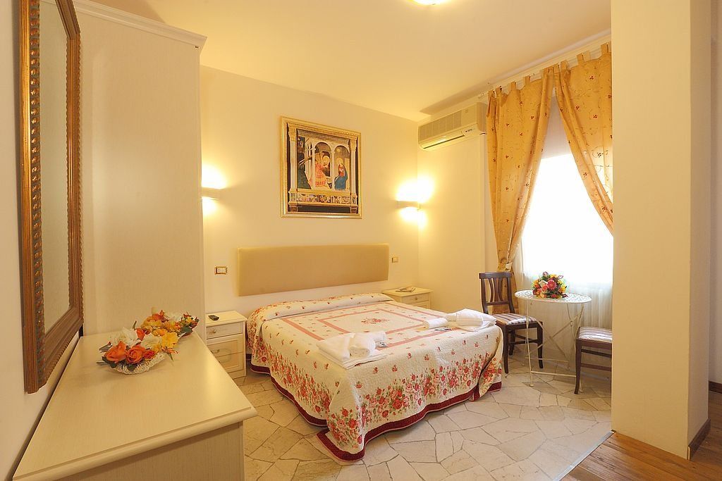 Monna Clara Hotel Florence Exterior photo